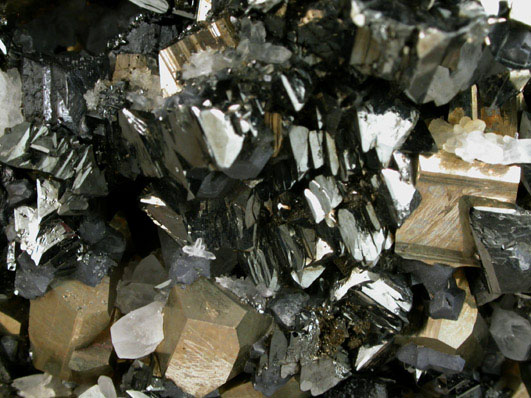 Tetrahedrite, Pyrite, Sphalerite, Quartz from Pachapaqui District, Bolognesi Province, Ancash Department, Peru