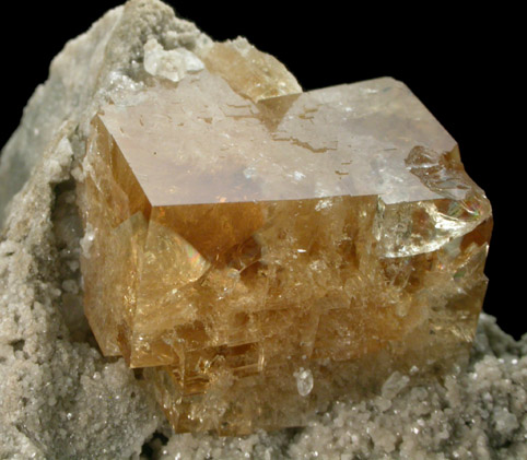 Fluorite from Pugh Quarry, 6 km NNW of Custar, Wood County, Ohio