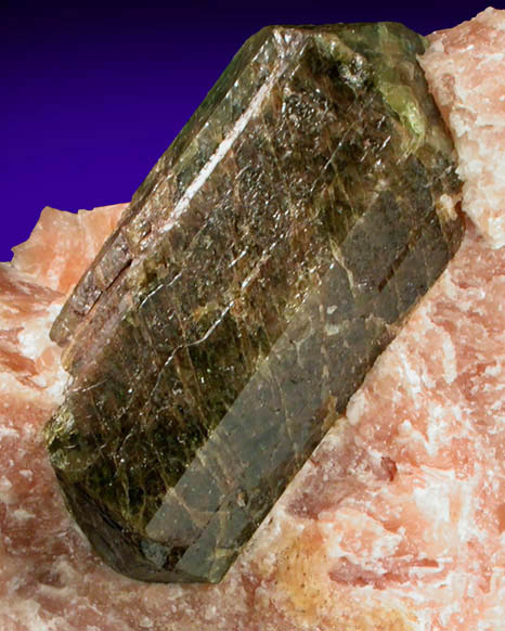 Fluorapatite in Calcite from Yates Mine, Otter Lake, Pontiac County, Qubec, Canada