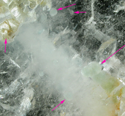 Quartz (Faden-habit) with Cookeite from west of Bland, Saline County, Arkansas