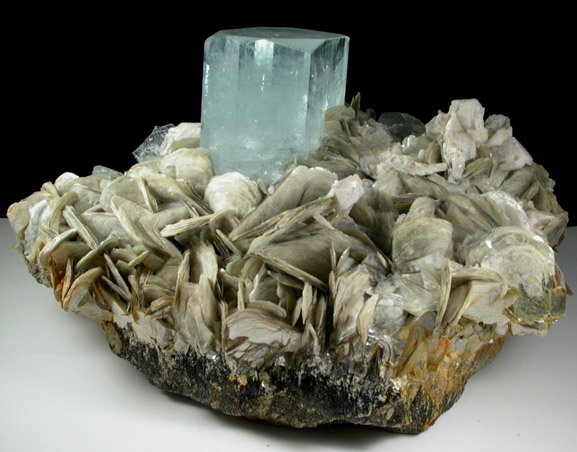 Beryl var. Aquamarine on Muscovite from Nagar, Hunza Valley, Gilgit District, Gilgit-Baltistan, Pakistan