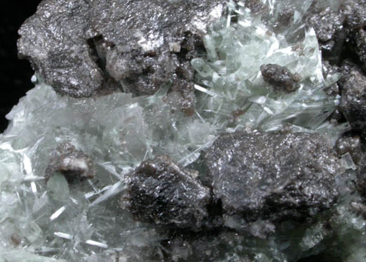 Titanite in Chrysotile from Hyatt Mine, Talcville, St. Lawrence County, New York