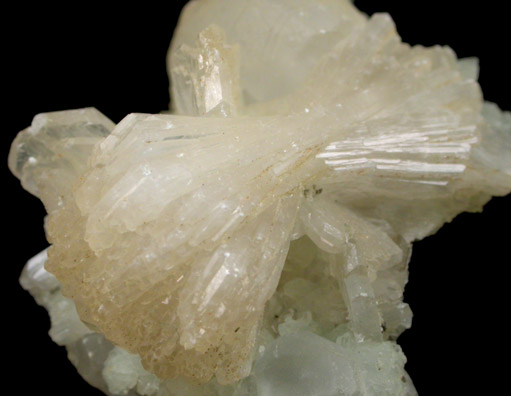 Stilbite-Ca with Calcite from New Street Quarry, Paterson, Passaic County, New Jersey