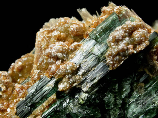 Elbaite Tourmaline with Lepidolite from Bennett Quarry, Buckfield, Oxford County, Maine