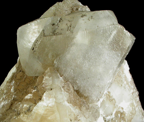 Calcite (twinned crystals) from Edgewater, Bergen County, New Jersey