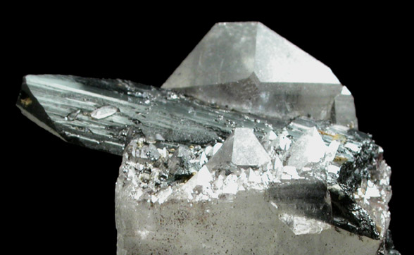 Ferberite on Quartz from Tae Wha Mine, Chungju, Chungchongpukdo, South Korea