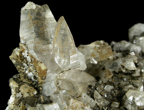 Quartz var. Tessin-habit with Magnesite, Chlorite from Becker Quarry, West Willington, Tolland County, Connecticut