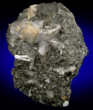 Quartz var. Tessin-habit with Magnesite, Chlorite from Becker Quarry, West Willington, Tolland County, Connecticut