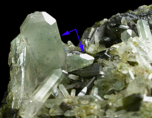 Epidote with Quartz Japan Law-twinned from Green Monster Mountain-Copper Mountain area, south of Sulzer, Prince of Wales Island, Alaska