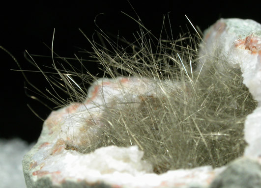 Millerite in Quartz Geode from US Route 27 road cut, Halls Gap, Lincoln County, Kentucky