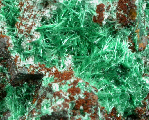 Brochantite on Hematite from Lavender Pit, Bisbee, Cochise County, Arizona