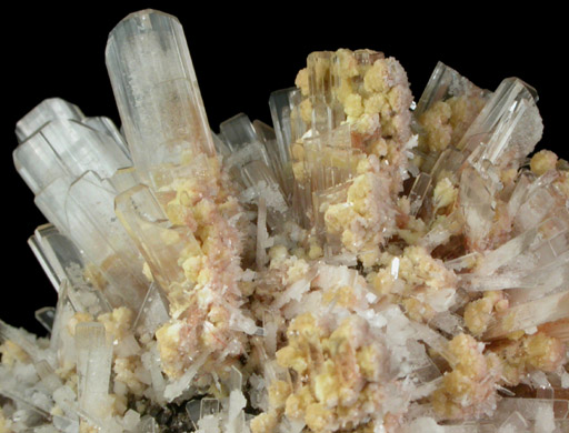 Hemimorphite, Dolomite, Mimetite on Goethite from Santa Eulalia District, Aquiles Serdn, Chihuahua, Mexico