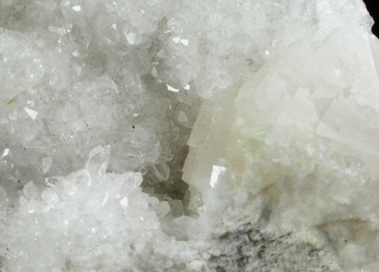 Datolite, Stilbite, Heulandite-Ca, Calcite, Quartz from Sowerbutt Quarry, Prospect Park, Passaic County, New Jersey