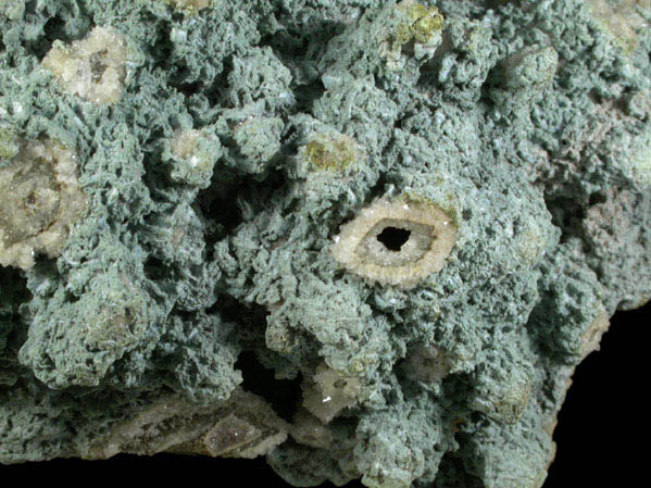 Babingtonite on Quartz epimorphs after Anhydrite from Prospect Park Quarry, Prospect Park, Passaic County, New Jersey