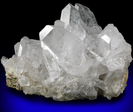 Quartz (Japan Law-twinned) from Mina Mundo Nuevo, Huamachuco, La Libertad, Peru