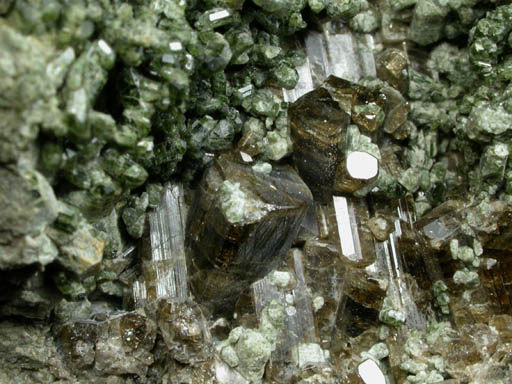 Diopside on Vesuvianite from Goodall Farm Quarry, Sanford, York County, Maine