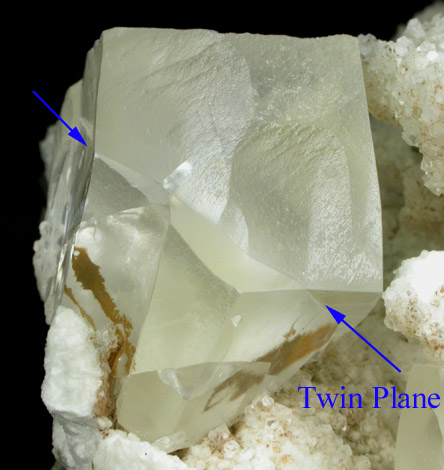 Calcite (twinned crystals) on Datolite from Millington Quarry, Bernards Township, Somerset County, New Jersey