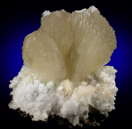 Stilbite-Ca with Calcite from Upper New Street Quarry, Paterson, Passaic County, New Jersey