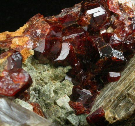 Grossular Garnet on Vesuvianite with Diopside from Goodall Farm Quarry, Sanford, York County, Maine