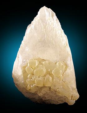 Calcite twin with Datolite from Barranca del Cobre, Aurora Mine, Chihuahua, Mexico