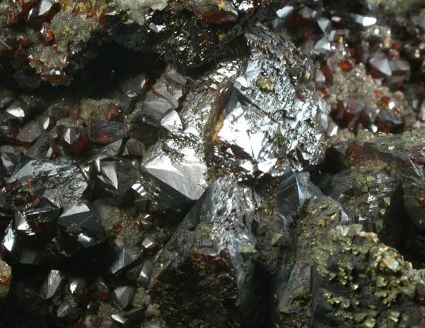 Sphalerite with Chalcopyrite on Dolomite from Tri-State Lead-Zinc Mining District, Treece, Cherokee County, Kansas