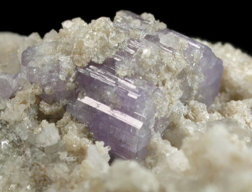 Fluorapatite with Quartz and Muscovite on Albite from Harvard Quarry, Noyes Mountain, Greenwood, Oxford County, Maine