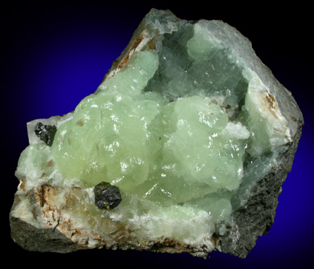 Sphalerite on Prehnite from Millington Quarry, Bernards Township, Somerset County, New Jersey