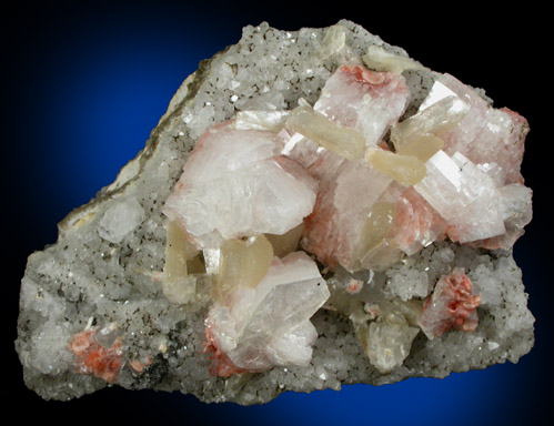 Heulandite-Ca, Stilbite-Ca, Quartz, Calcite from Prospect Park Quarry, Prospect Park, Passaic County, New Jersey