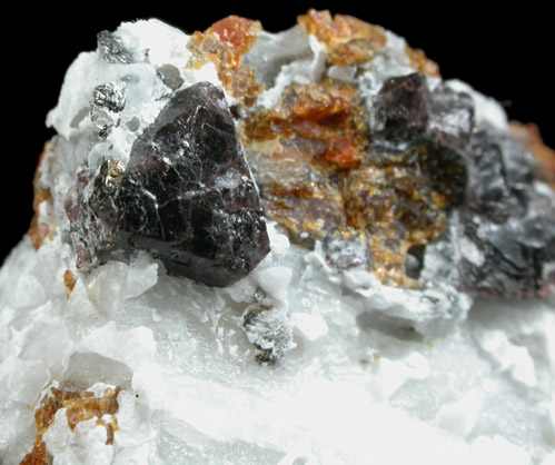 Spinel and Chondrodite in Calcite from Lime Crest Quarry (Limecrest), Sussex Mills, 4.5 km northwest of Sparta, Sussex County, New Jersey