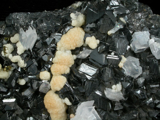 Sphalerite with Calcite and Aragonite from Trepca District, 10 km east of Kosozska Mitrovica, Kosovo