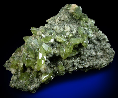 Titanite (twinned crystals) from Pfitsch Tal, Tyrol, Austria