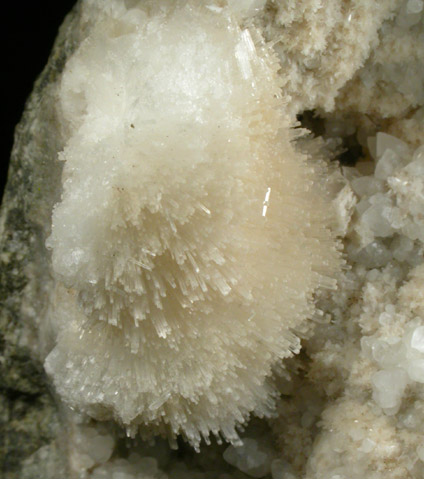 Natrolite on Calcite and Quartz from Upper New Street Quarry, Paterson, Passaic County, New Jersey
