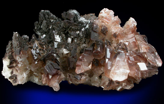 Plattnerite on Hemimorphite with Calcite from Mina Ojuela, Mapimi, Durango, Mexico
