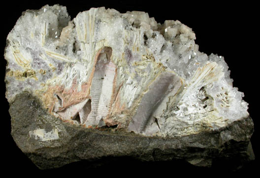 Chabazite and Heulandite on Quartz pseudomorphs after Anhydrite from Lower New Street Quarry, Paterson, Passaic County, New Jersey