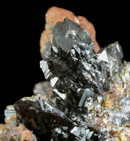 Descloizite with Smithsonite from Berg Aukas Mine, 16 km ENE of Grootfontein, Otavi Mountain Land, Namibia