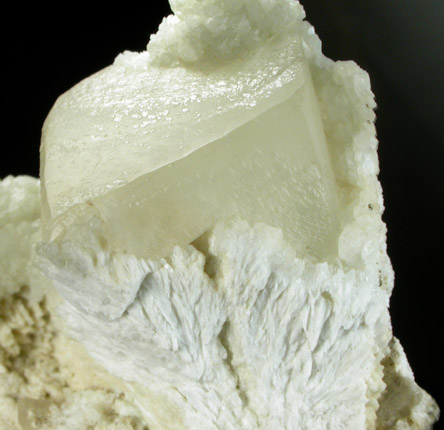 Calcite on Datolite from Millington Quarry, Bernards Township, Somerset County, New Jersey