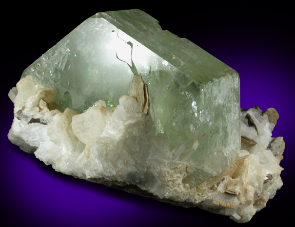 Beryl var. Aquamarine on Albite var. Cleavelandite with Muscovite from Coronel Murta, Minas Gerais, Brazil