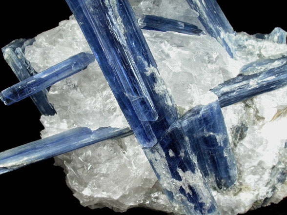 Kyanite in Quartz from Barra do Salinas, Coronel Murta, Minas Gerais, Brazil