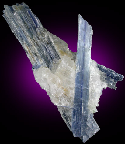 Kyanite in Quartz from Barra do Salinas, Coronel Murta, Minas Gerais, Brazil