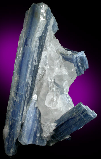 Kyanite in Quartz from Barra do Salinas, Coronel Murta, Minas Gerais, Brazil