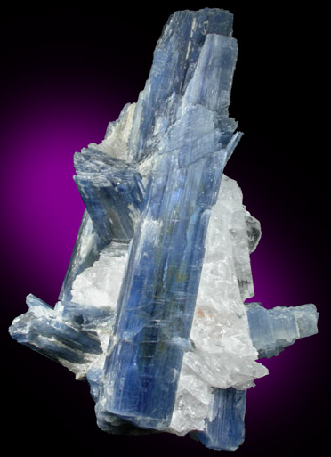 Kyanite in Quartz from Barra do Salinas, Coronel Murta, Minas Gerais, Brazil