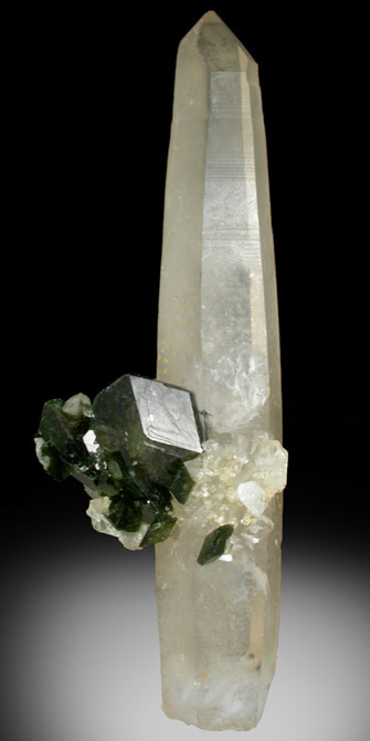 Uvite Tourmaline and Magnesite on Quartz from Brumado District, Serra das guas, Bahia, Brazil