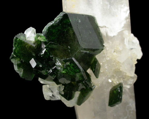 Uvite Tourmaline and Magnesite on Quartz from Brumado District, Serra das guas, Bahia, Brazil