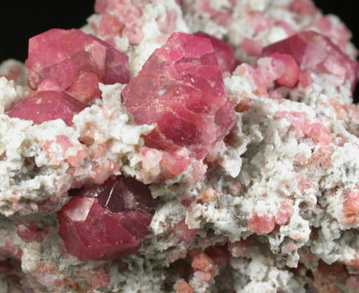 Grossular Garnet from Sierra de Cruces, east of Laguna de Jaco, near Hercules, Coahuila, Mexico