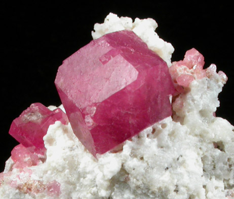 Grossular Garnet from Sierra de Cruces, east of Laguna de Jaco, near Hercules, Coahuila, Mexico