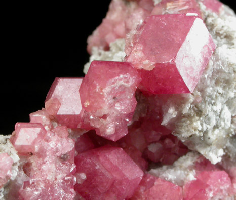 Grossular Garnet from Sierra de Cruces, east of Laguna de Jaco, near Hercules, Coahuila, Mexico