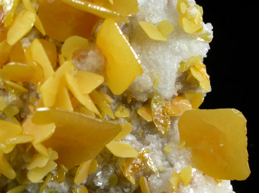 Wulfenite on Calcite from Hilltop Mine, Cochise County, Arizona