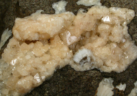 Gmelinite-Na with Natrolite from Glenarm, County Antrim, Northern Ireland (Type Locality for Gmelinite)