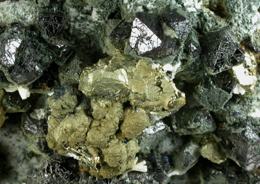 Magnetite, Chalcopyrite, Natrolite from Laurel Hill (Snake Hill) Quarry, Secaucus, Hudson County, New Jersey