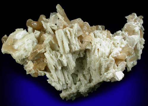 Stilbite-Ca and Heulandite-Ca on Datolite pseudomorphs after Anhydrite from Upper New Street Quarry, Paterson, Passaic County, New Jersey